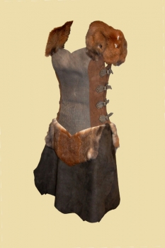 Dress with fur and leather, Barbarian