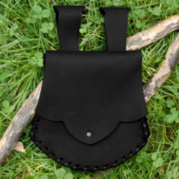 Gürteltasche aus Leder mit Patronenverschluß