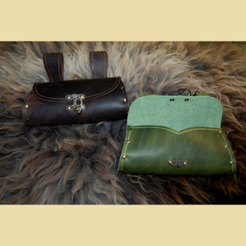 Leder Gürteltasche mit Hakenschließe