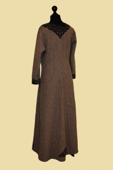 Female Viking cloak taupe and dark brown