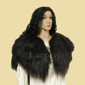 Schoulderfur with Wolfhead Closure