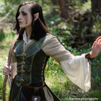 Preview: Waffenrock "Fayala" - Wunschanfertigung