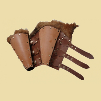 Armschienen mit Fell "Frey"