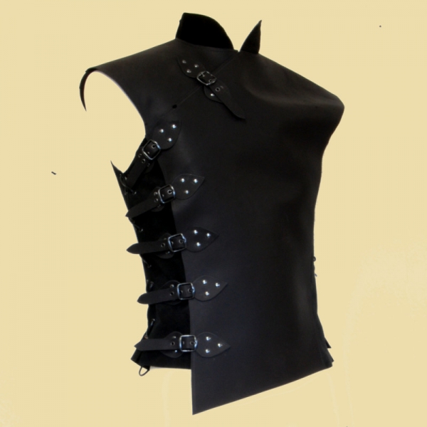 Asymetric soft leather armour