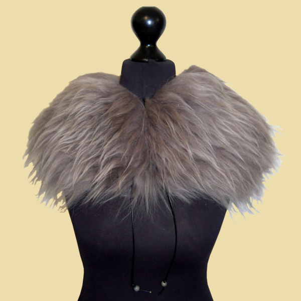 Fellkragen "Fylla" - Wunschanfertigung