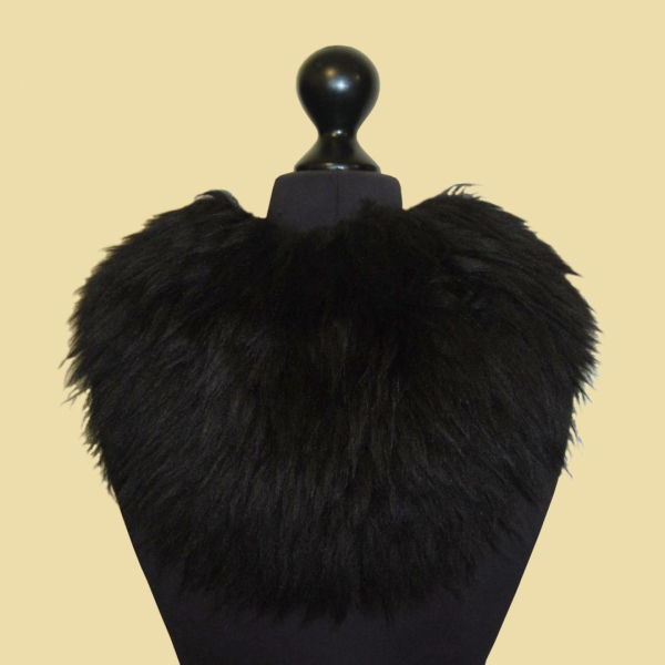 Fellkragen "Fylla" - Wunschanfertigung