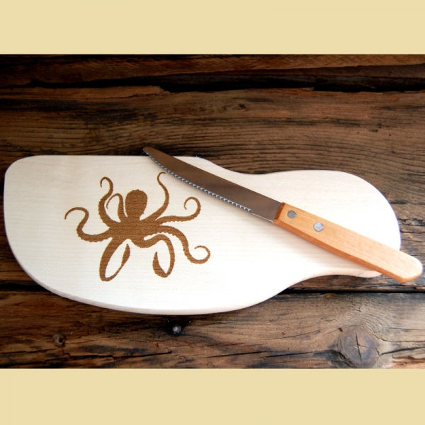 Dining board with knife slot - Kraken