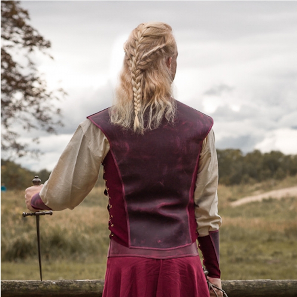 Asymetric soft leather armour