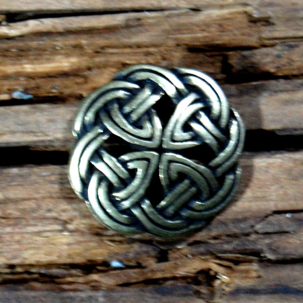 Celtic Knop with Knot