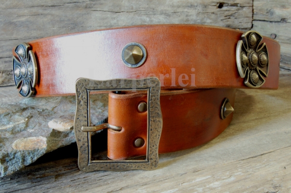 With Hunter Belt "Johannn"