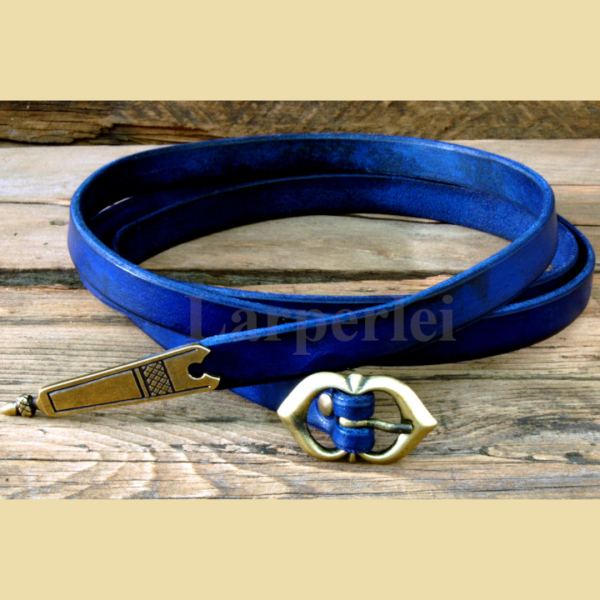 Hochmittelalterlicher Gürtel in blau