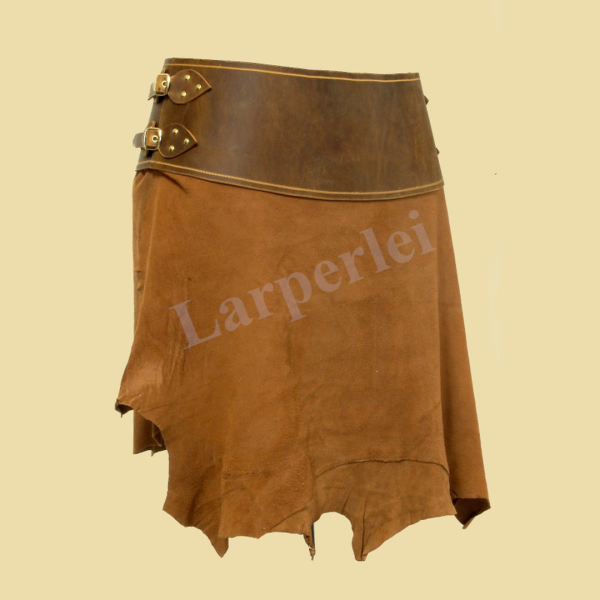 Kurzer Lederrock aus Ziegenleder