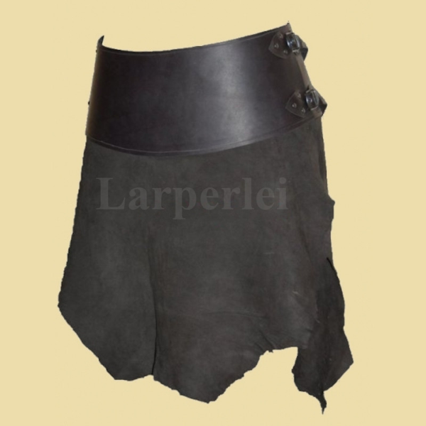 Kurzer Lederrock aus Ziegenleder