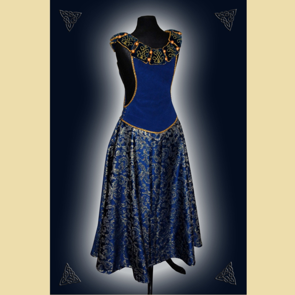 Leontines Höllenfensterkleid