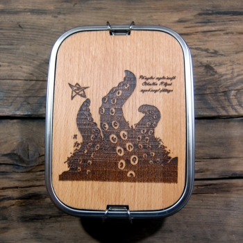 Personalized Lunchbox with cutting board