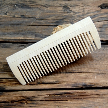 Maple wood comb