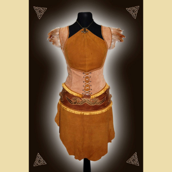 Light brown leather outfit set with feathers and fringes
